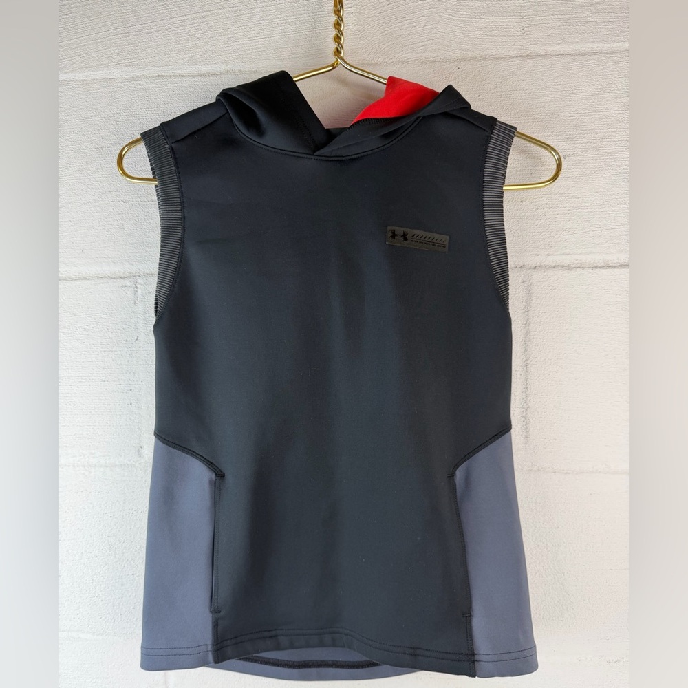 Under Armour Boy’s Sleeveless Hoodie, Small